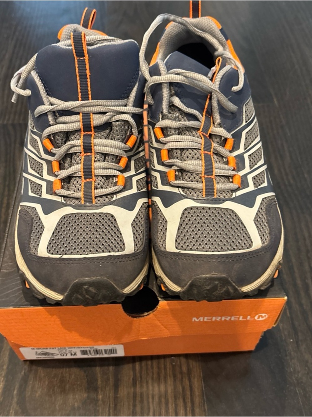 Merrell Moab Boy’s Gray blue and Orange Trail Hiking shoe Sneakers boys size 7